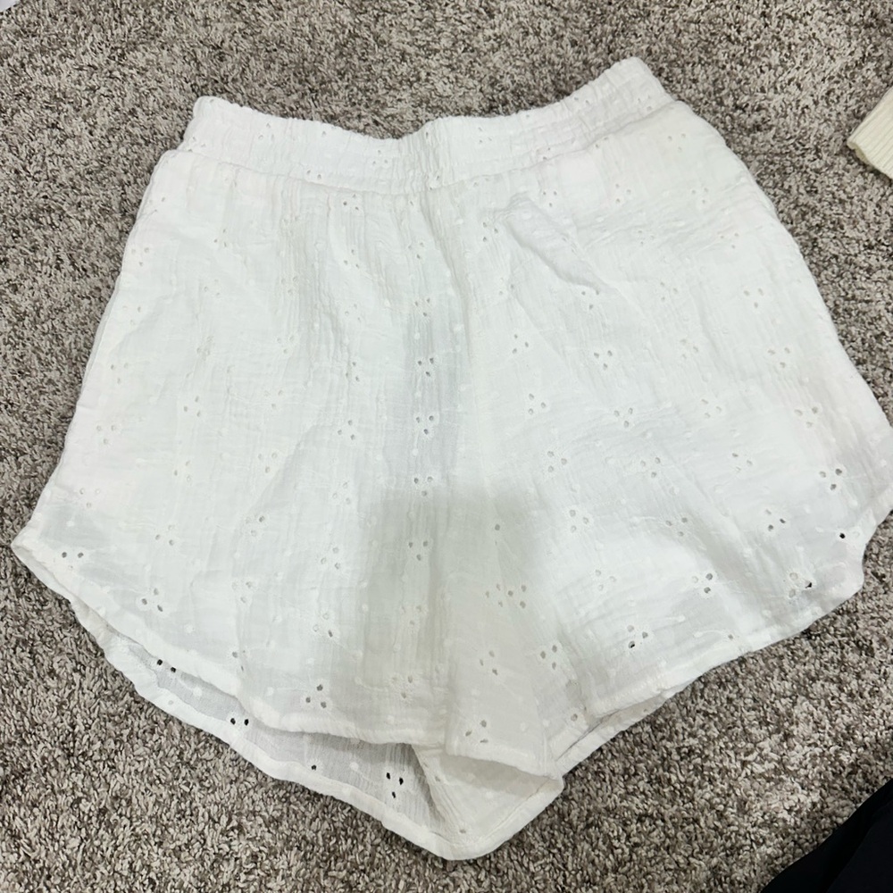 Vero Moda White Eyelet Linen-Blend Women’s Shorts xs NWT